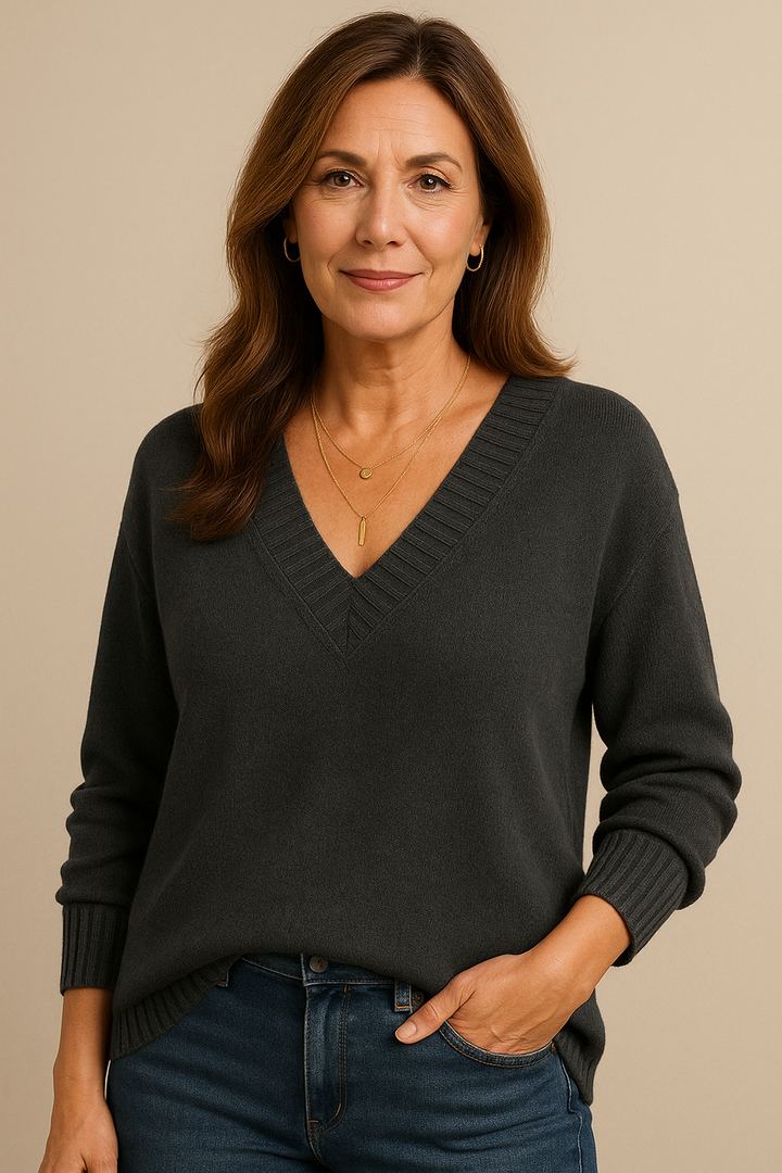 Jessie | Soft V-Neck Sweater